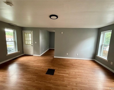 732 Leray Street - Photo Thumbnail 9