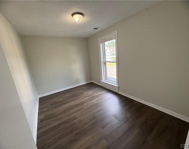 604 Court Street - Photo Thumbnail 12