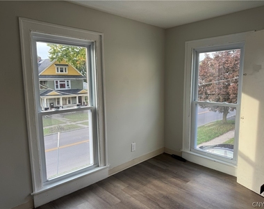 604 Court Street - Photo Thumbnail 22