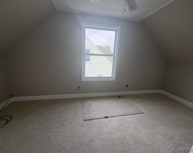 548 77th Street - Photo Thumbnail 12