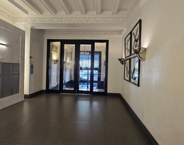 West 72nd Street - Photo Thumbnail 11