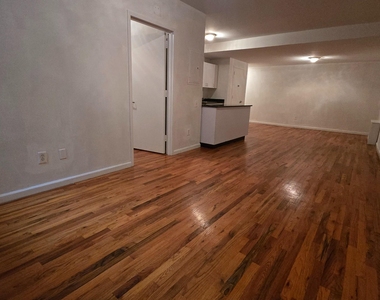 West 73rd Street - Photo Thumbnail 2