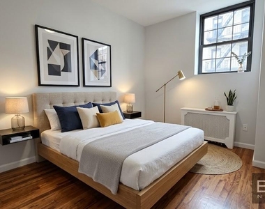 West 73rd Street - Photo Thumbnail 3