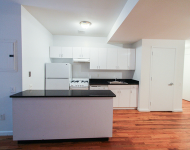West 73rd Street - Photo Thumbnail 6