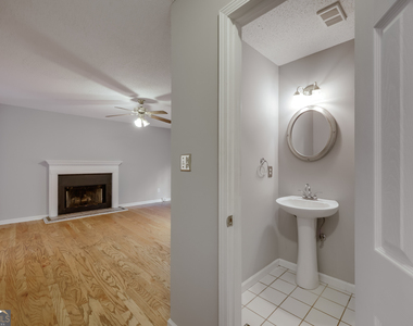 555 Snapfinger Drive - Photo Thumbnail 16