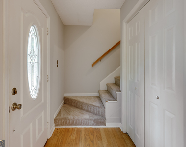 555 Snapfinger Drive - Photo Thumbnail 5