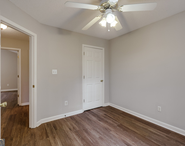 555 Snapfinger Drive - Photo Thumbnail 34