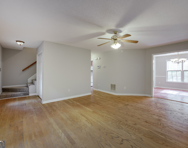 555 Snapfinger Drive - Photo Thumbnail 4