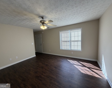 519 Lawson Street - Photo Thumbnail 17