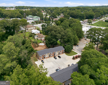 519 Lawson Street - Photo Thumbnail 9