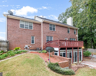270 Brook Hollow Drive - Photo Thumbnail 30
