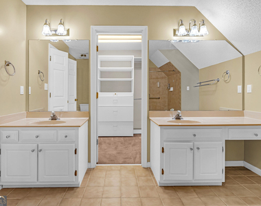 270 Brook Hollow Drive - Photo Thumbnail 27