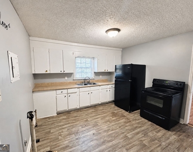2120 Mutual Avenue - Photo Thumbnail 3