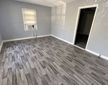 2120 Mutual Avenue - Photo Thumbnail 7