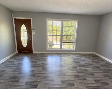 2120 Mutual Avenue - Photo Thumbnail 6