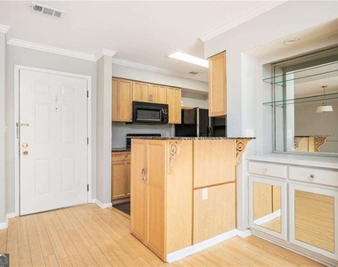 4303 Pine Heights Drive Ne - Photo Thumbnail 6