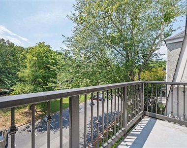 4303 Pine Heights Drive Ne - Photo Thumbnail 17