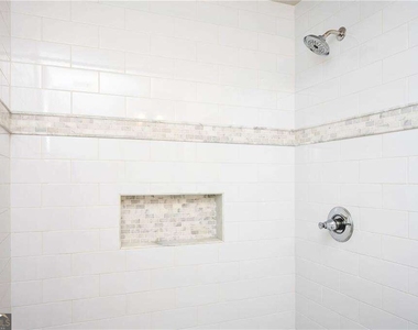 4303 Pine Heights Drive Ne - Photo Thumbnail 11