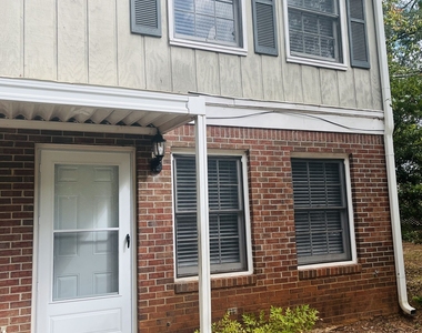 116 Lafayette Court - Photo Thumbnail 1