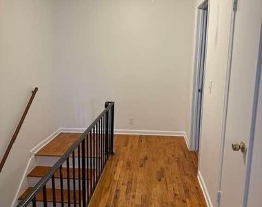 5921 Kay Drive - Photo Thumbnail 8