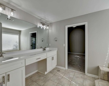 7470 Brookwood Way - Photo Thumbnail 40