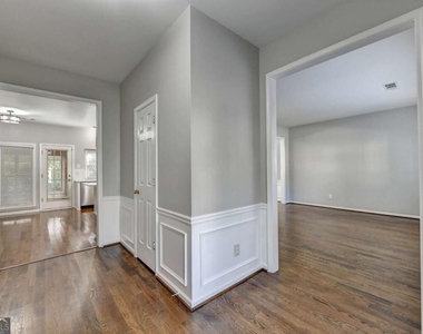 7470 Brookwood Way - Photo Thumbnail 3