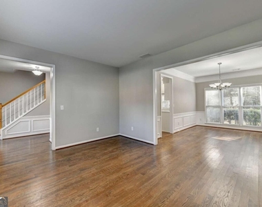 7470 Brookwood Way - Photo Thumbnail 8
