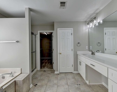 7470 Brookwood Way - Photo Thumbnail 38