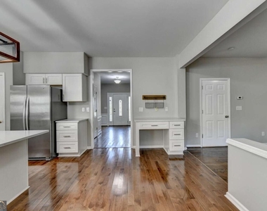 7470 Brookwood Way - Photo Thumbnail 22