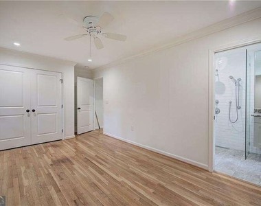 1990 Glenroy Place Se - Photo Thumbnail 26