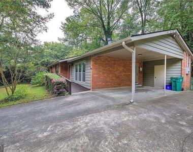 1990 Glenroy Place Se - Photo Thumbnail 4