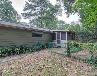 1990 Glenroy Place Se - Photo Thumbnail 37