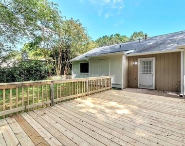 800 Durham Crossing - Photo Thumbnail 14