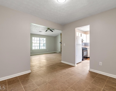 800 Durham Crossing - Photo Thumbnail 4