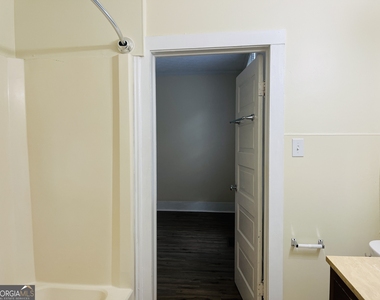 201 Alford Street - Photo Thumbnail 14