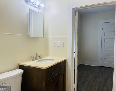 201 Alford Street - Photo Thumbnail 15