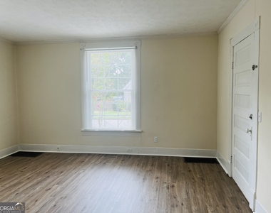 201 Alford Street - Photo Thumbnail 6