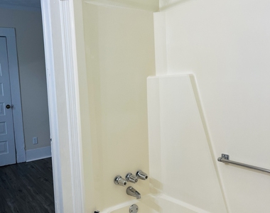 201 Alford Street - Photo Thumbnail 16
