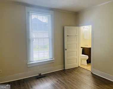 201 Alford Street - Photo Thumbnail 19