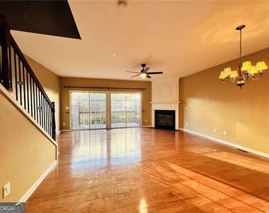 1367 Thornborough Drive - Photo Thumbnail 1
