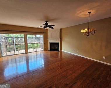 1367 Thornborough Drive - Photo Thumbnail 5