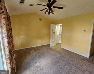 1367 Thornborough Drive - Photo Thumbnail 15