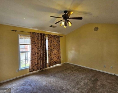 1367 Thornborough Drive - Photo Thumbnail 17