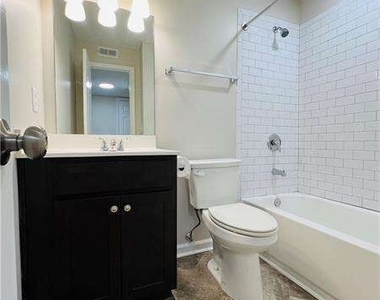 1166 Booth Road Sw - Photo Thumbnail 5