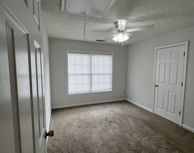 390 Hawthorne Extension - Photo Thumbnail 5