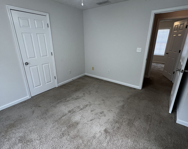 390 Hawthorne Extension - Photo Thumbnail 14