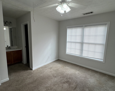390 Hawthorne Extension - Photo Thumbnail 10