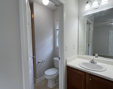 390 Hawthorne Extension - Photo Thumbnail 7