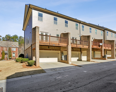 7395 Glisten Avenue - Photo Thumbnail 20