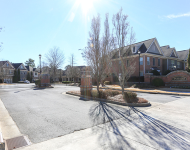 7395 Glisten Avenue - Photo Thumbnail 24
